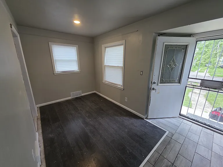 9252 Minock St — Photo 3