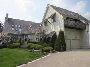 1314 Glenmore Ct, Inverness, IL 60010