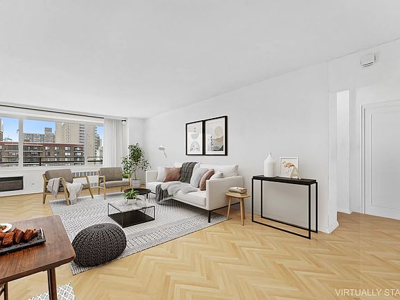 4th image of 392 Central Park W APT 20B