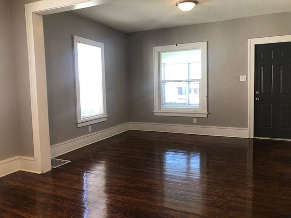 2nd image of 4524 7th Ave #3
