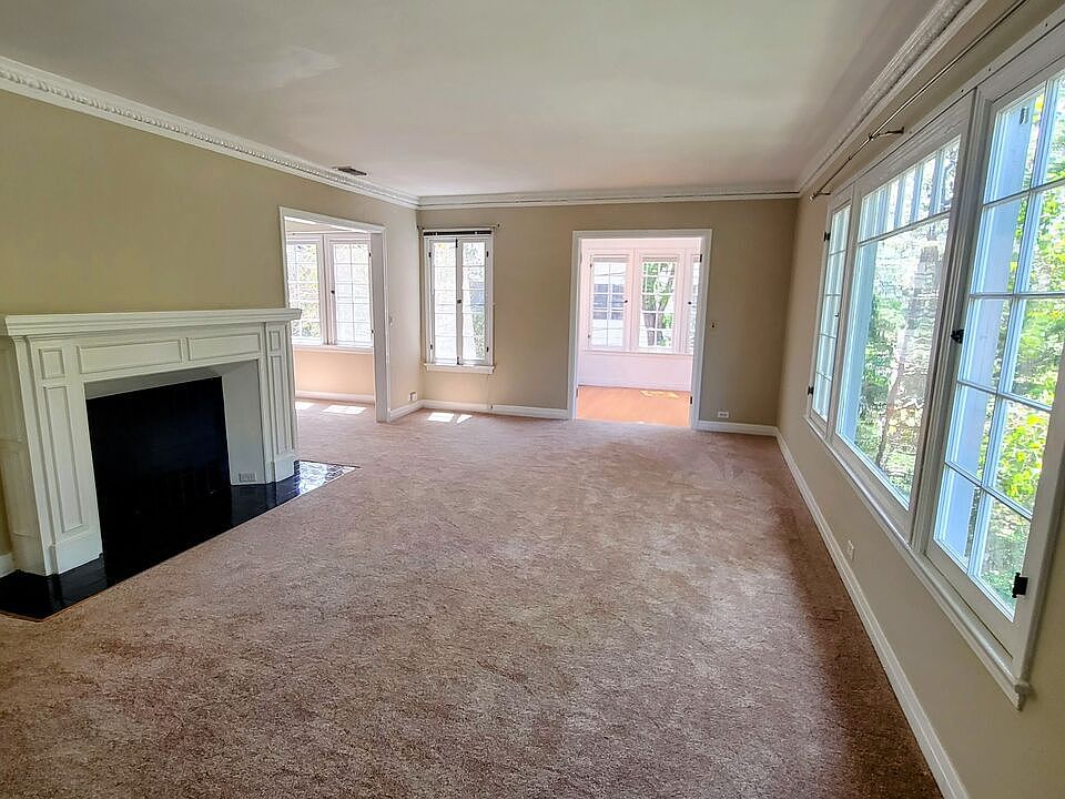 1st image of 400 S Madison Ave Unit 201