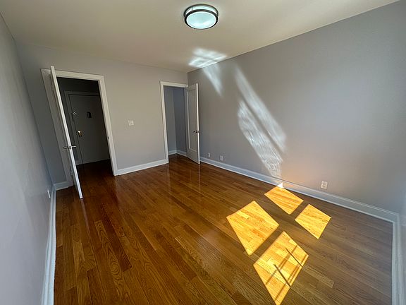 3rd image of 120 Vermilyea Ave APT E52