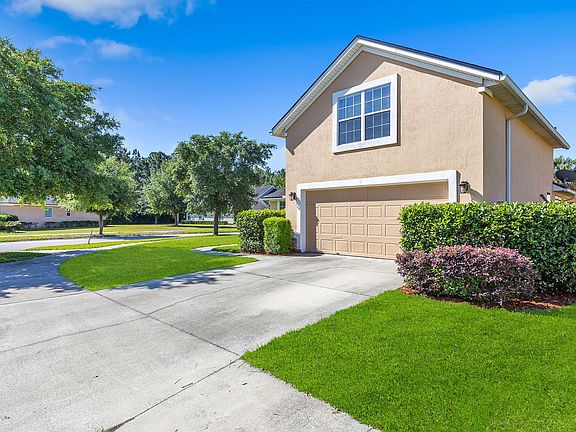 3rd image of 6050 Green Pond Dr
