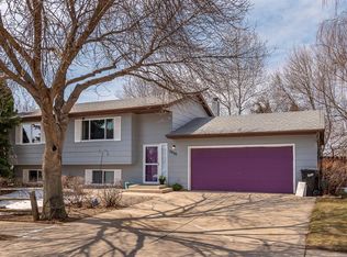 3830 Renee Dr, Bismarck, ND 58503