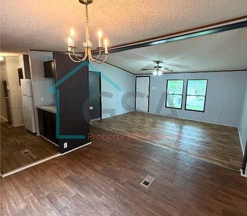 5th image of 105 Fleetwood Dr