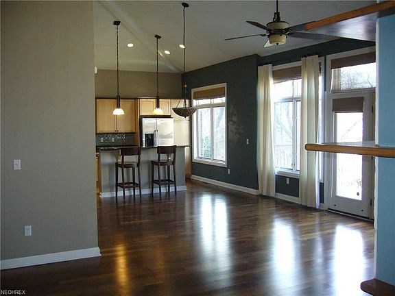 3rd image of 1390 Slate Ct