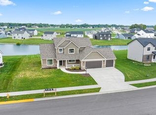 2112 Custer Dr, Garrett, IN 46738