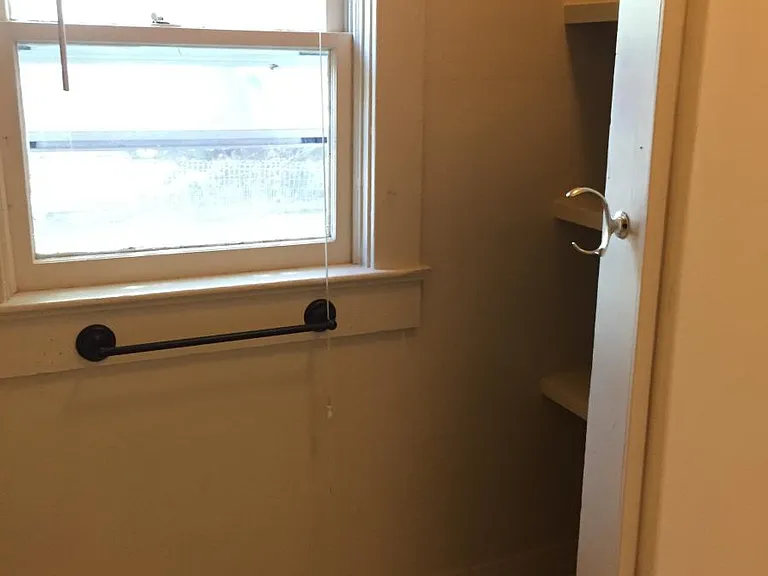 Storage in bathroom