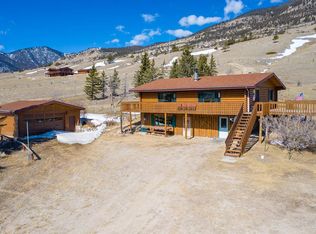 43 The Way West Rd, Cody, WY 82414