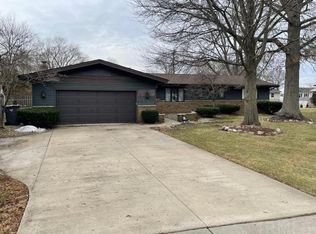 52319 Tallyho Dr N, South Bend, IN 46635