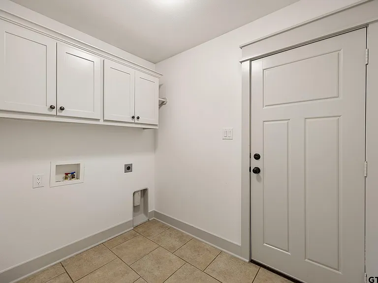 7343 Rockpoint Ln — Photo 15