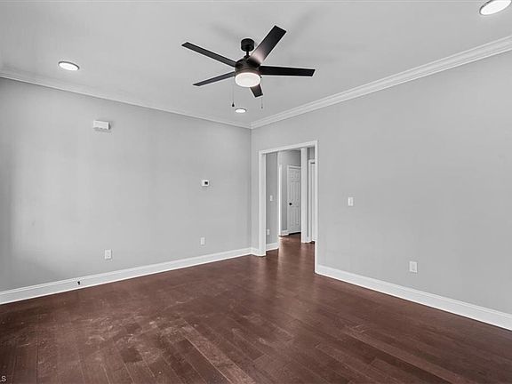 4th image of 4503 Holland Rd