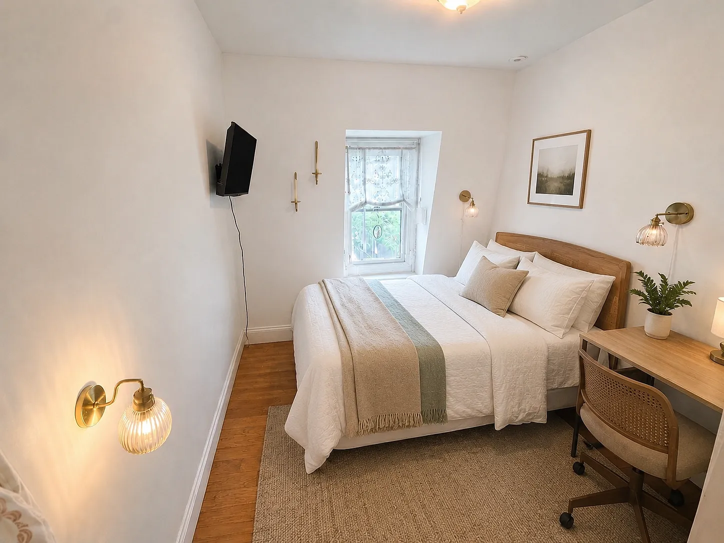 2 bed, 650 sqft, $3,300 — Photo 3
