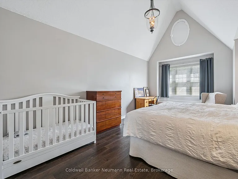 165 Terraview Cres #2 — Photo 23