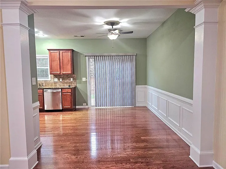 2712 Beynon Ln — Photo 7