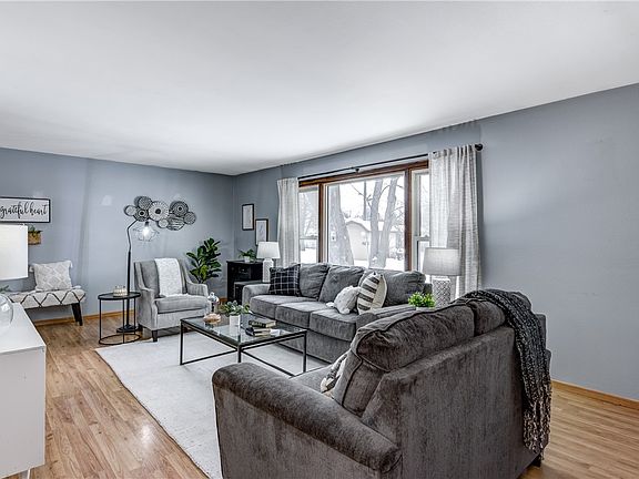 2nd image of 404 10th Street
