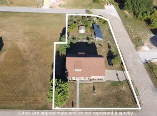 380 S Hartford Ave, Bolivar, MO 65613