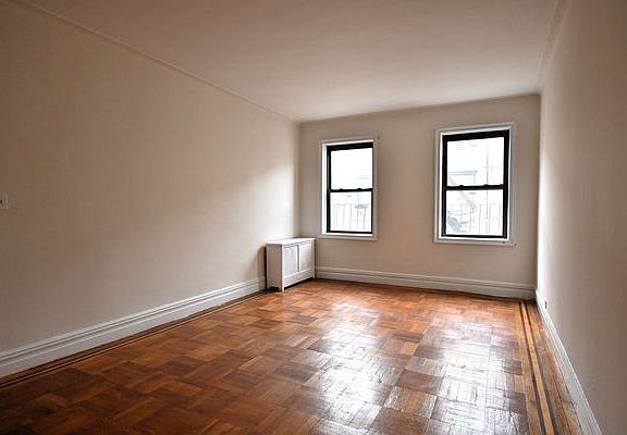 5th image of 655 Pelham Pkwy N #6
