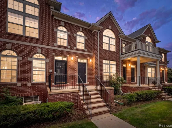 3276 Newbury Pl #5, Troy, MI 48084