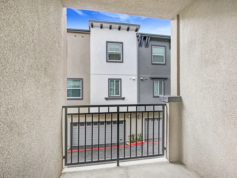 The Willow Townhomes — Photo 22