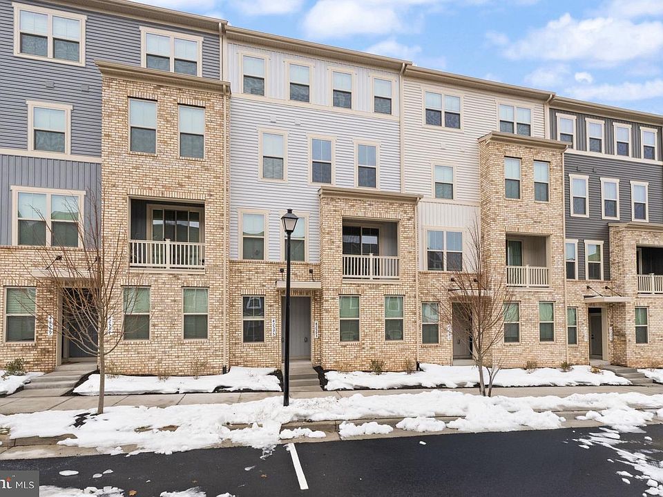 42595 Pitlochry Ter, Sterling, VA 20166 | Zillow