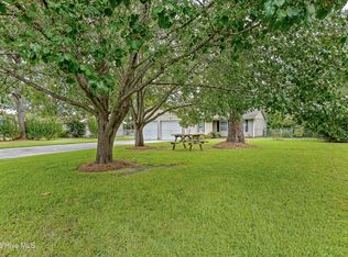 215 Poplar Rd, Havelock, NC 28532