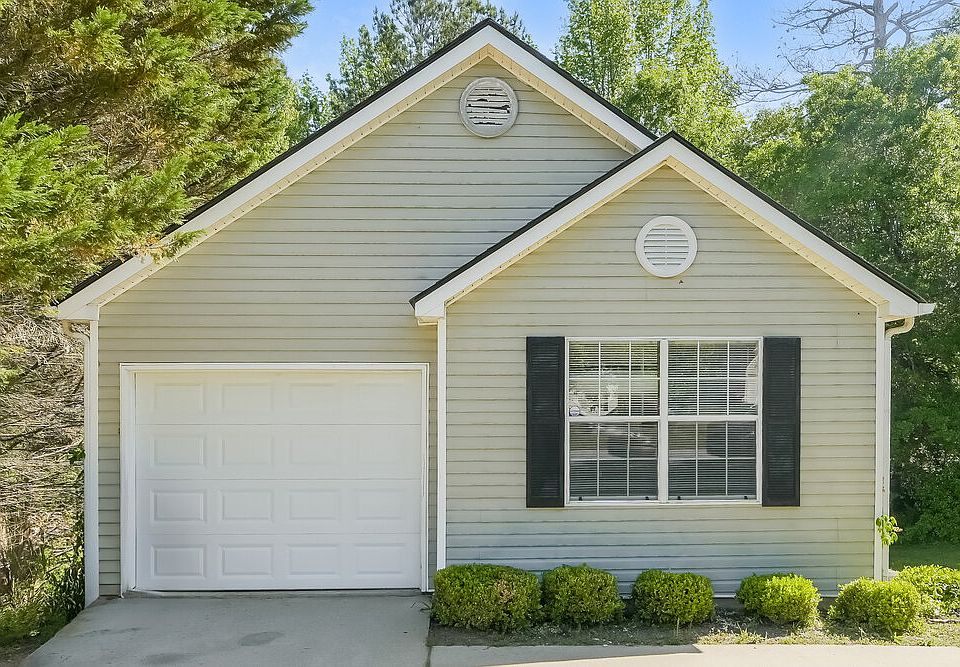 1st image of 1214 Foxwood Dr