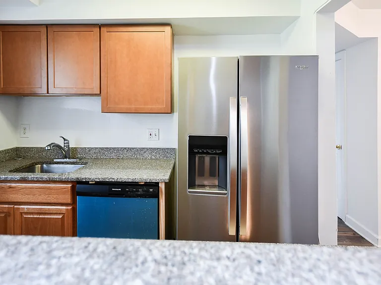 713 Brandywine St SE #B2 — Photo 23