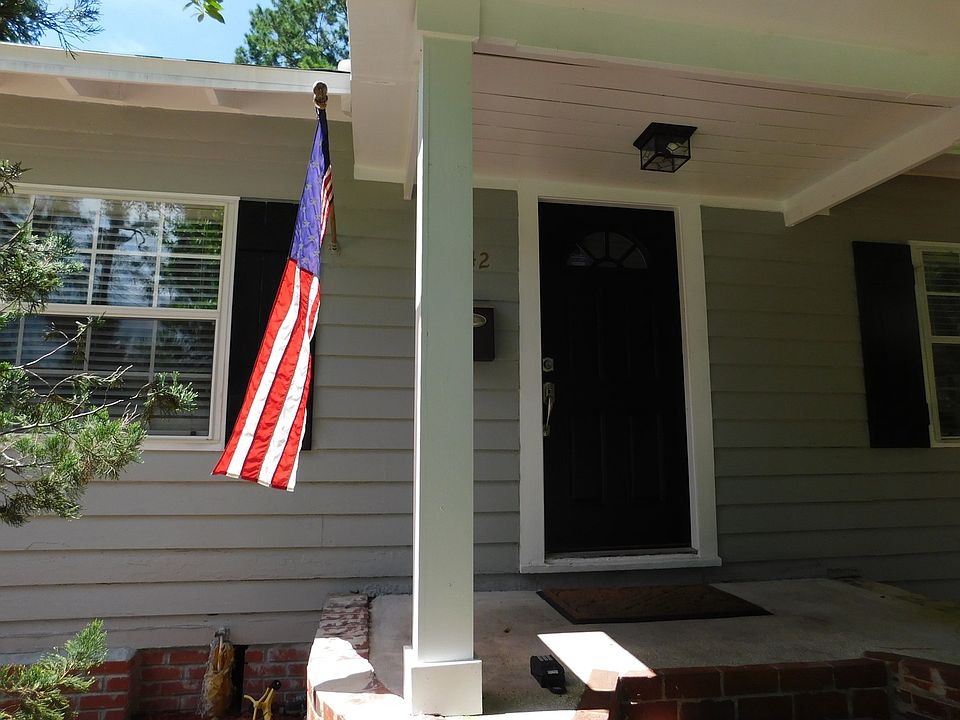 1st image of 2642 Iroquois Ave