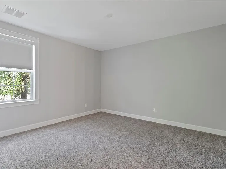 209 S Shore Crest Dr — Photo 48