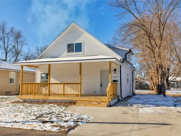 820 E 22nd St, Des Moines, IA 50317
