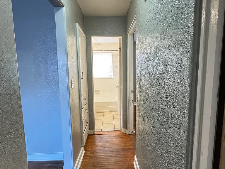 2030 NW 25th St #2 — Photo 11
