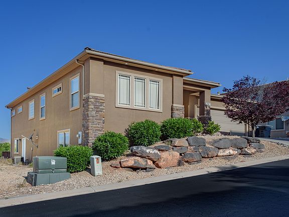 3rd image of 1210 W Indian Hills Dr Unit 14