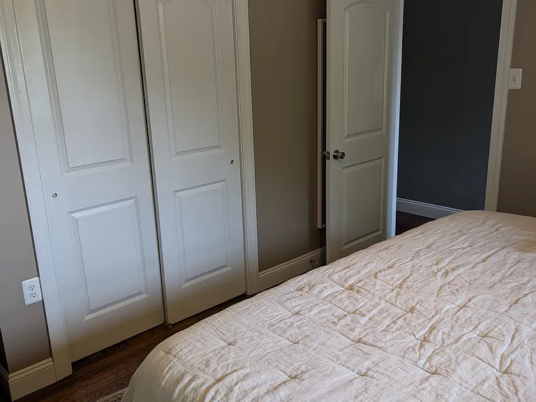 5904 Locust Ln — Photo 8