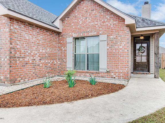 3rd image of 223 Bentgrass Dr