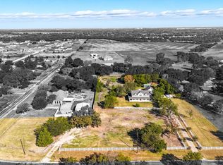 107 Cactus Rd, Waxahachie, TX 75165