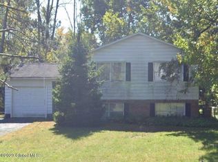 4312 Buckingham Dr, Schenectady, NY 12304