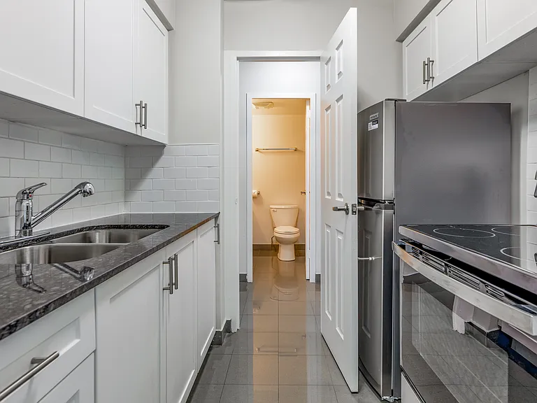 1650 Sheppard Ave E — Photo 22