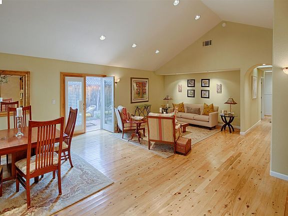 2nd image of 849 Madeira Dr