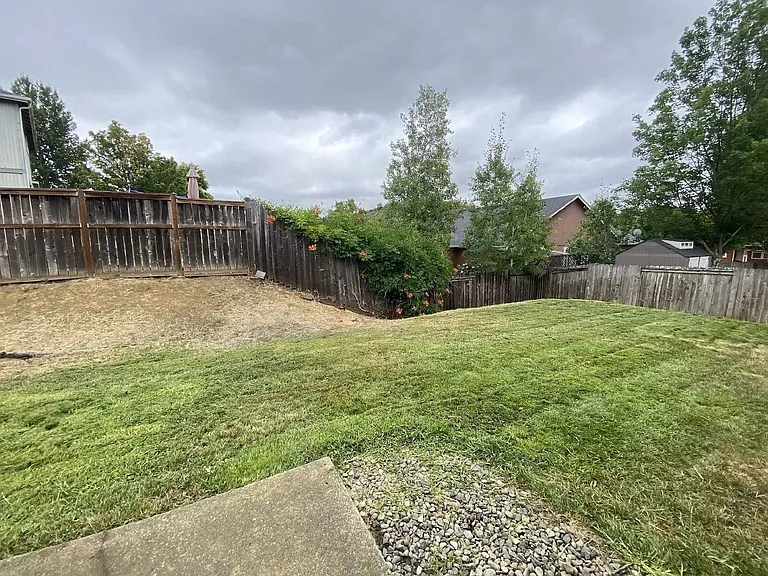 660 Callahan Dr — Photo 39