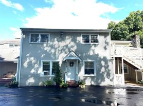 1 Parker Dr, Mahopac, NY