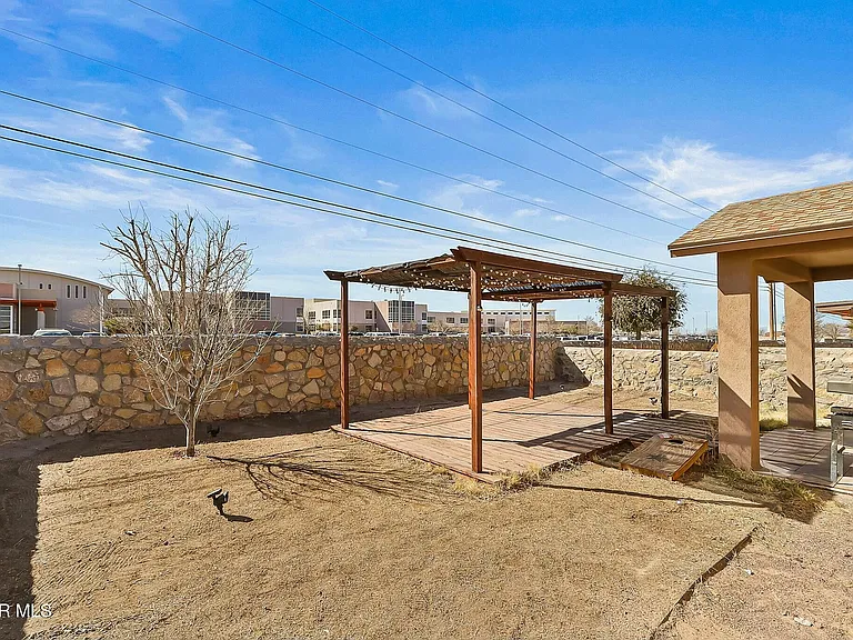13142 Saker Dr — Photo 25