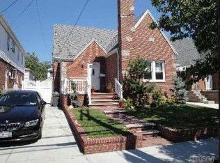 15723 96th St, Howard Beach, NY 11414
