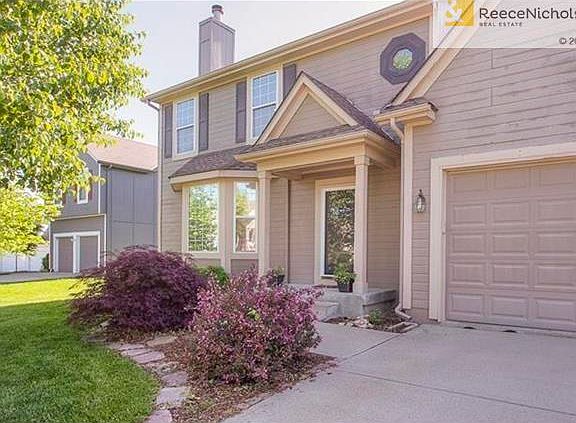 3rd image of 3220 SW 11th Street Cir