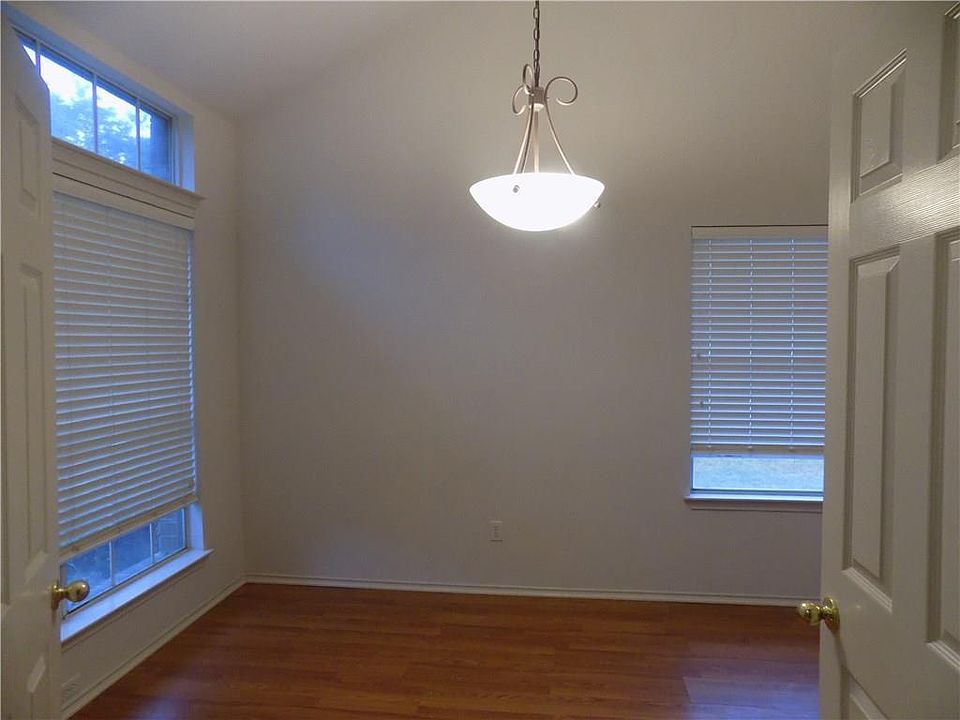 1st image of 17406 Salt Flat Ln