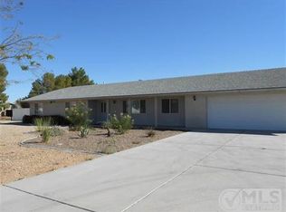 15205 Tonikan Rd, Apple Valley, CA 92307