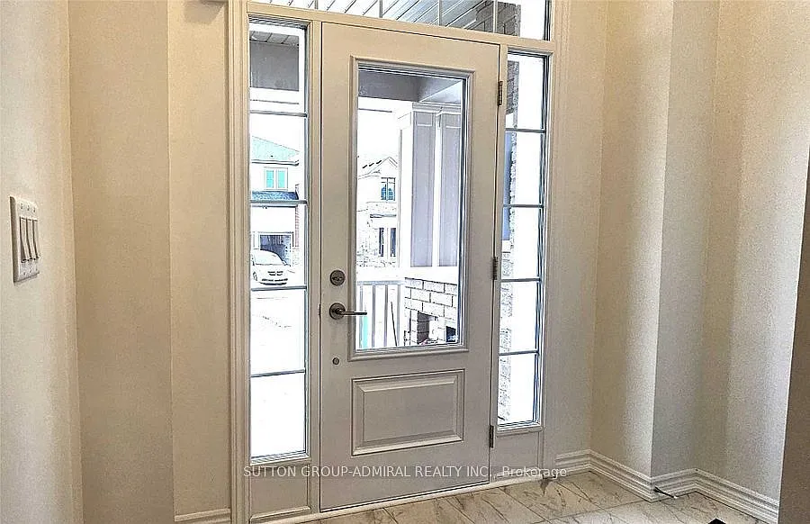 3 bed, $2,650 — Photo 2