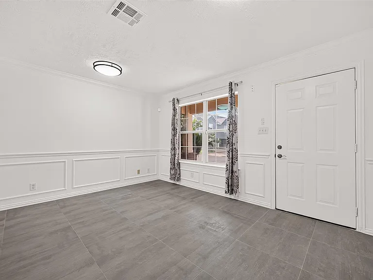 12502 Venus Park Ln — Photo 5