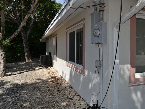 3rd image of 198 Dove Lake Dr