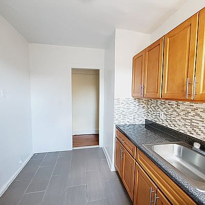 2nd image of 1475 Taylor Ave APT 16